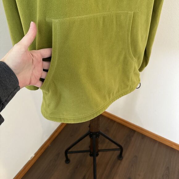 The North Face Boys XL Green Fleece Hoodie - Lightweight and Comfortable - Picture 4 of 11